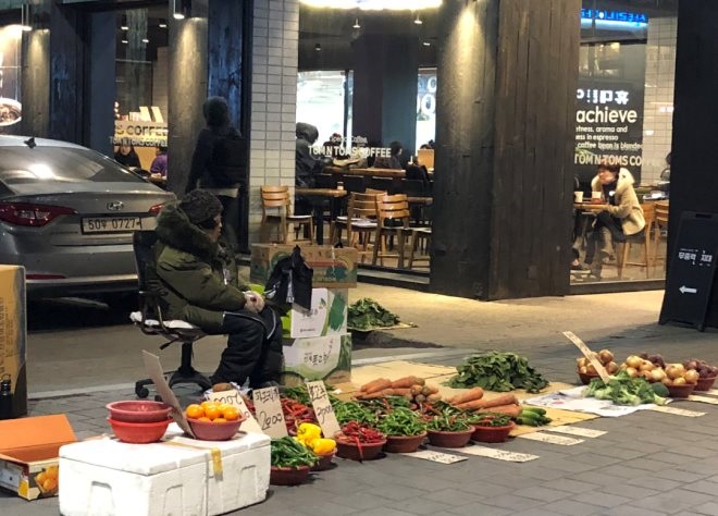 超市生鮮貨架定制：韓國現小企業破產潮：零售業、餐飲業深受打擊