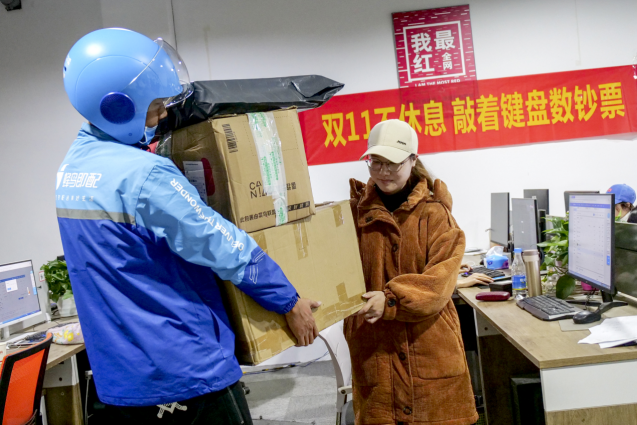 深圳家居館貨架定制：阿里將增投餓了么